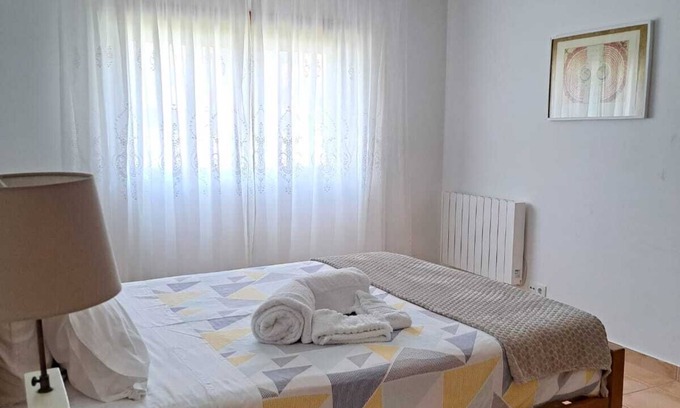 Foz do Arelho Condo | Apartment in condominium with pool, garden and garage