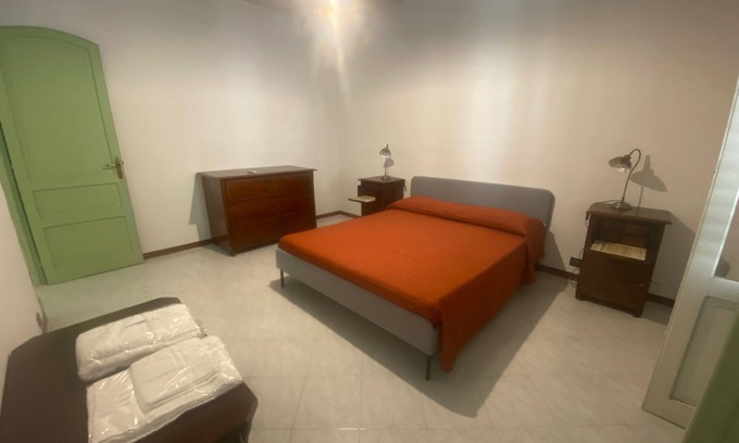 Ruggero Settimo Apartment | APARTMENT IN EARLY 20TH CENTURY BUILDING