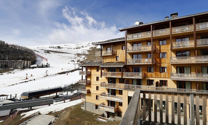 Orcieres-Merlette Apartment | Apartment in French Alps with Pool & Ski Access