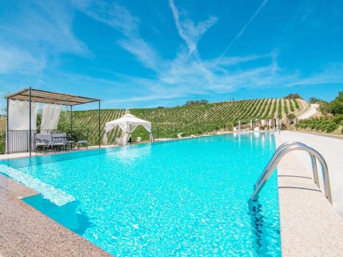 San Savino Apartment | Apartment in Grottammare with Jacuzzi & Garden