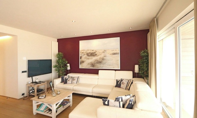 Het Zoute Apartment | Apartment in Het Zoute with Sea Views