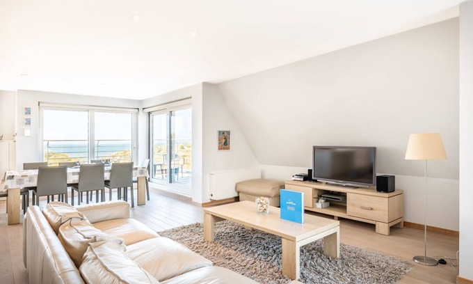 Koksijde-Bad Apartment | Apartment in Koksijde with Sea View
