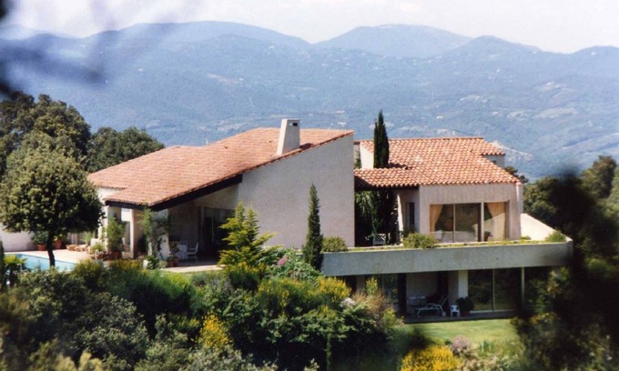 Ceret Apartment | Apartment in large villa with pool
