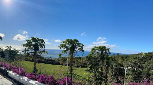 Port Mathurin Apartment | Apartment in Montagne Charlot with a stunning view of the lagoon