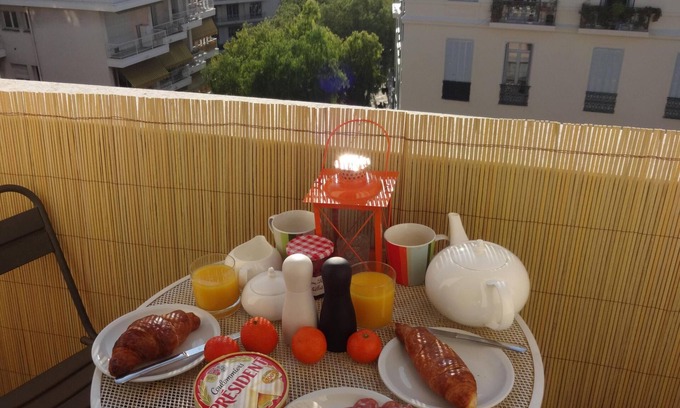 Jean-Medecin Apartment | Apartment In Nice, Alpes Maritimes, Provence Alpes Cote D'Azur