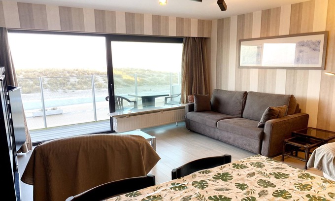 Nieuwpoort-Bad Apartment | Apartment in Nieuwpoort by the Beach