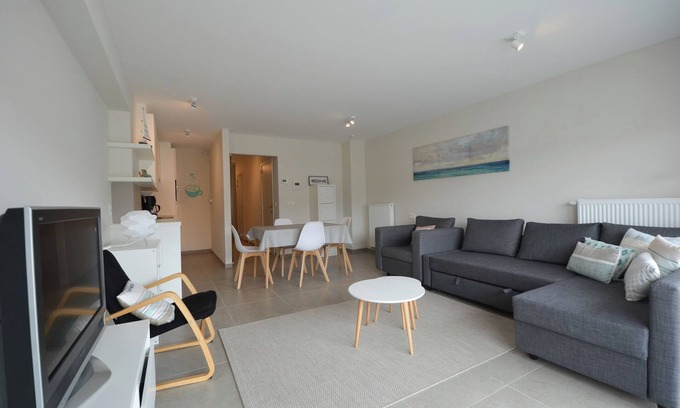 Oostduinkerke-Bad Apartment | Apartment in Oostduinkerke near the Beach