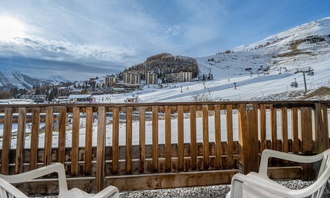 Orcieres-Merlette Apartment | Apartment in Orcières by Ski Slopes & Pool