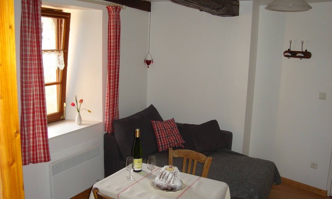 Riquewihr Apartment | Apartment in Riquewihr with Terrace