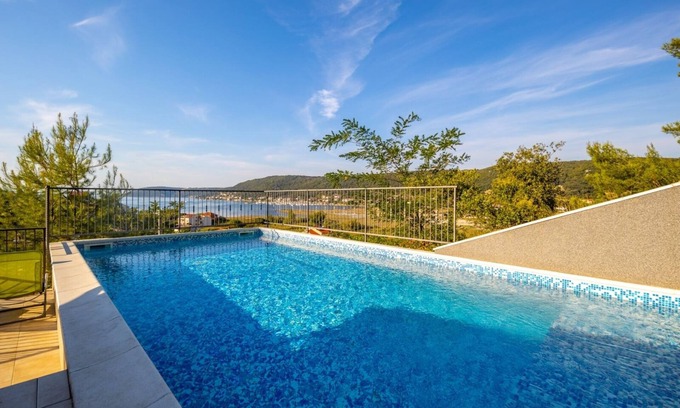 Rab Town Apartment | Apartment in Supetarska Draga with Seaview, Balcony, Air condition, WIFI (3321-1)