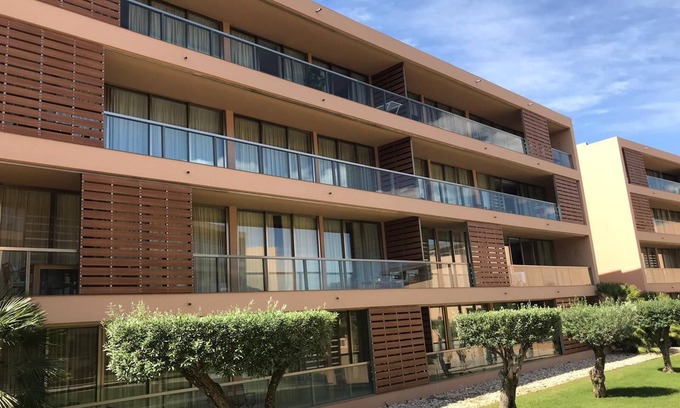 Salgados Condo | Apartment in Salgados