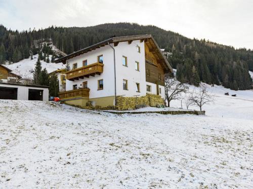 See Apartment | Apartment in See near Ski Slopes