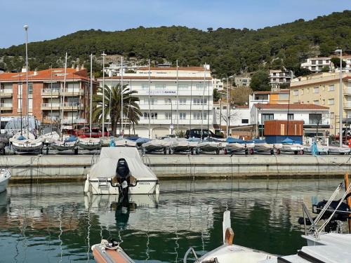 L'Estartit Apartment | Apartment in Spain with Marina Views