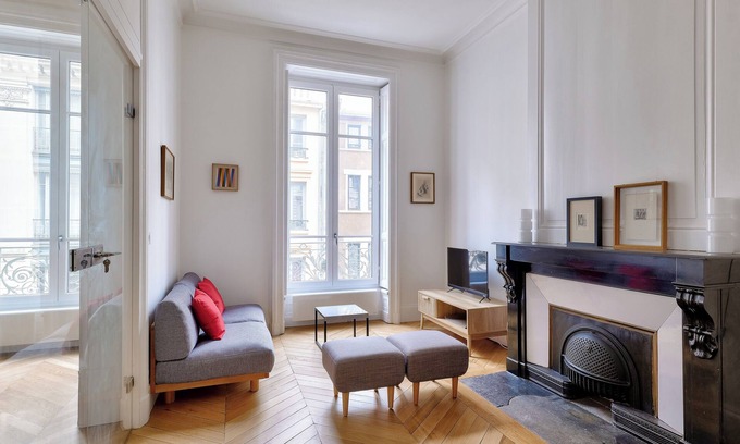 Terreaux - Bat d'argent Apartment | Apartment in the heart of the peninsula