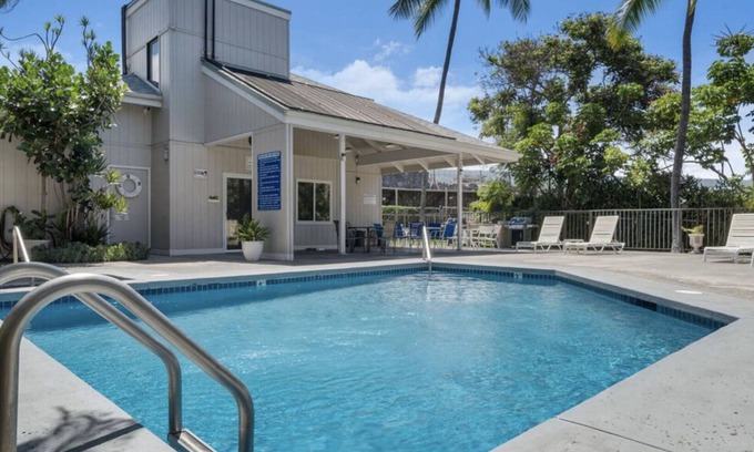 Historic Kailua Village Apartment | Apartment in town-walking distance to everything