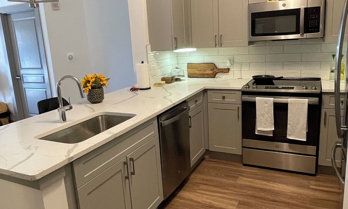 Uptown Apartment | Apartment in Uptown near Downtown Dallas