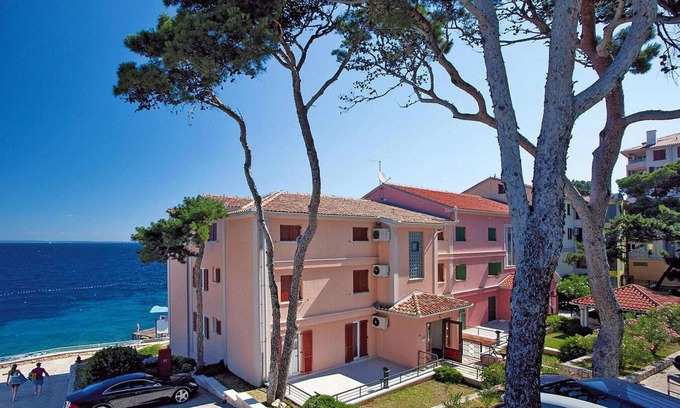 Veli Losinj Apartment | Apartment in Veli Losinj by the Sea