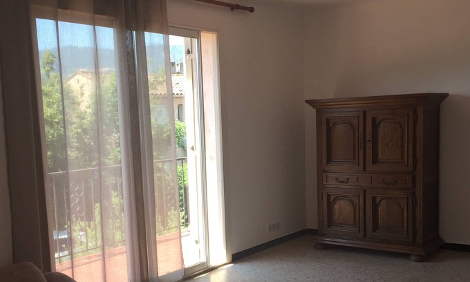 Pegomas House | Apartment in villa