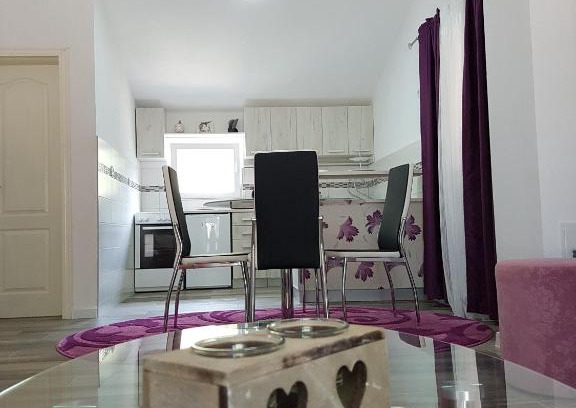 Radanovici Apartment | Apartment Jelena Sutvara