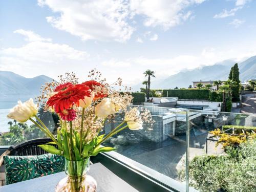 Ascona Apartment | Apartment Junior Suite Modern-24 by Interhome