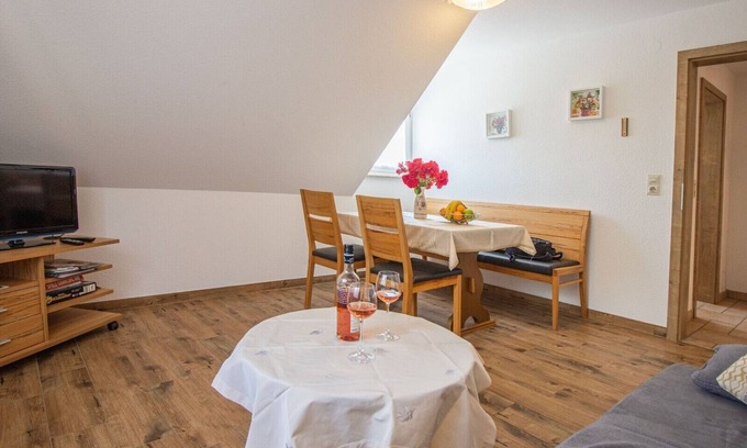 Lautenbach Apartment | Apartment 'Kirschzauber' with Shared Terrace, Balcony and Wi-Fi