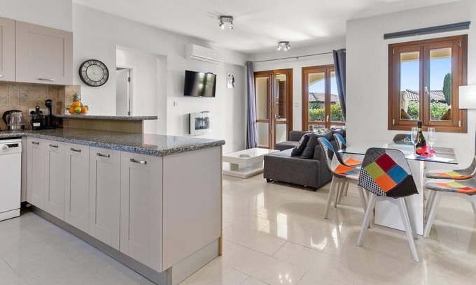 Kouklia Apartment | Apartment KZ01 - Eleos
