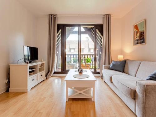Tourgeville Apartment | Apartment l'Hermitage-3 by Interhome