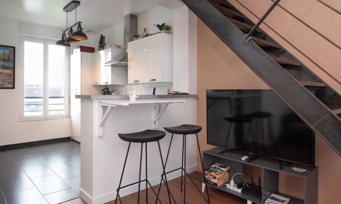 Lorient Apartment | Apartment 'La Désirade - Ilots De Merville' with Wi-Fi