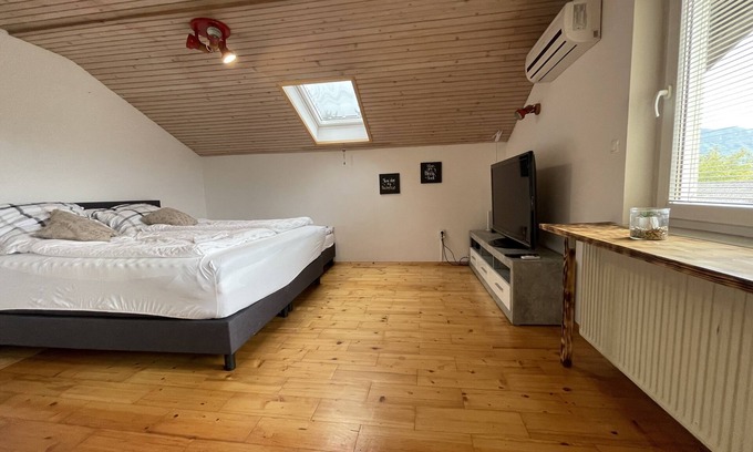 Bled Apartment | Apartment LakeBled with Castle View