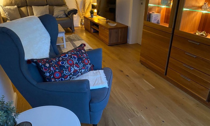 Brookmerland Apartment | Apartment 'Landhaus Alte Welt Nordseeküste 1' with Shared Terrace and Wi-Fi