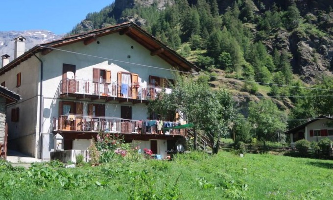 Ollomont Apartment | Apartment Le Myosotis (VPE151) in Valpelline - 3 persons, 1 bedrooms