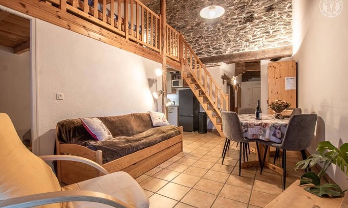 Val Cenis Apartment | Apartment 'Les Chardons' with Mountain View, Balcony and Wi-Fi