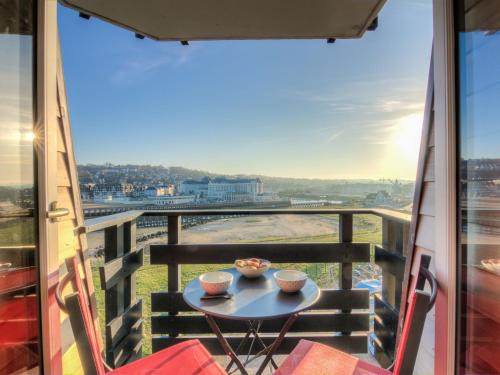 Deauville Apartment | Apartment Les Marinas-6 by Interhome