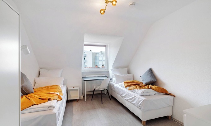 Pforzheim Apartment | Apartment 'Links' with Wi-Fi
