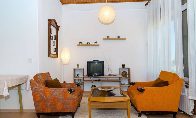 Zavalatica Apartment | Apartment Ljubica (50991-A1) - Zavalatica