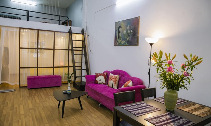 Hoan Kiem Apartment | Apartment Loft with Balcony and city view in the center of Old Quarter