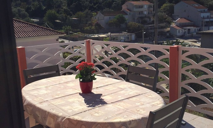 Lun Apartment | Apartment Luna (83621-A1) - Lun - island Pag