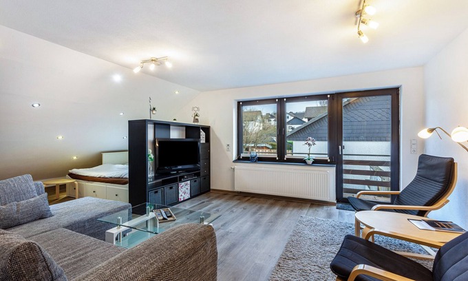 Ortsmitte Apartment | Apartment 'Lydias' with Balcony and Wi-Fi