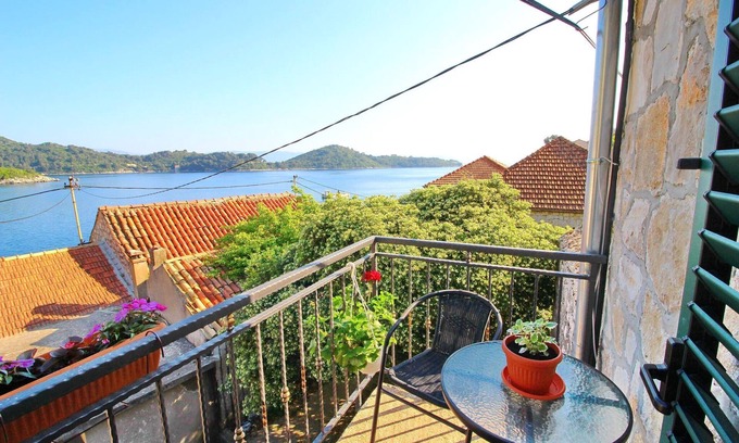 Sobra Apartment | Apartment Mambo , Mljet - Duplex Apartment with Terrace and Sea View
