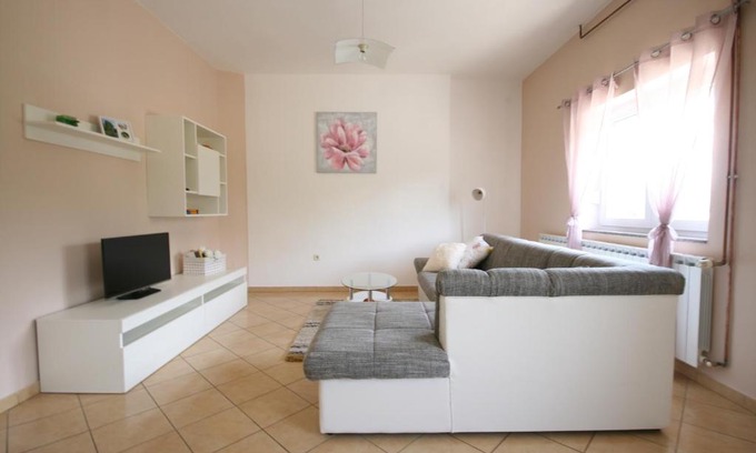 Otocac Apartment | Apartment Marija