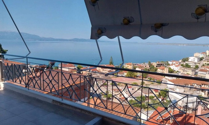 Menidion Apartment | Apartment 'Menidi Sea View' with Sea View, Wi-Fi and Air Conditioning