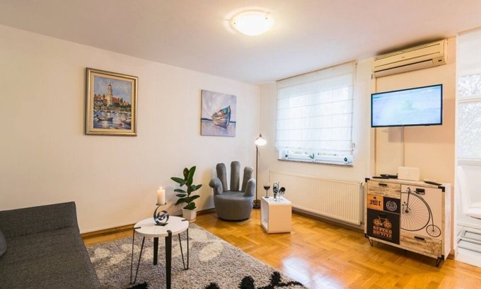Zagreb Apartment | Apartment Meri Jarun (10897-A1) - Zagreb