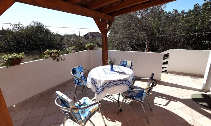 Drvenik Mali Apartment | Apartment Meri - Two Bedroom Apartment with Balcony