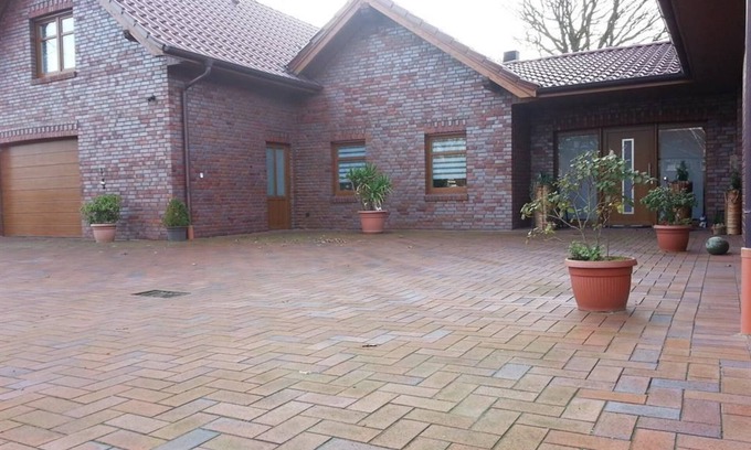Westerstede Apartment | Apartment Mertens - apartment/apartment, shower or bath, toilet, 2 bedrooms