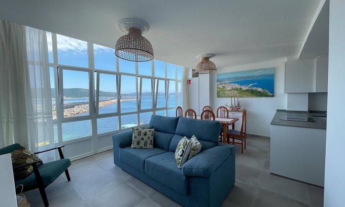 Fisterra Apartment | Apartment 'Mirador Playa Ribeira' with Sea View, Wi-Fi and Air Conditioning