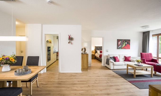 Hoechenschwand Apartment | Apartment 'Mit 78qm' with Private Terrace and Wi-Fi