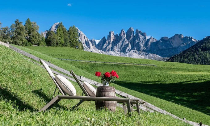 Funes Apartment | Apartment 'Mittermanting' with Mountain View, Private Terrace and Wi-Fi