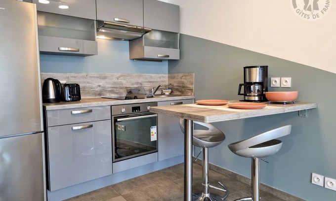 Montalet-le-Bois Apartment | Apartment Montalet-le-Bois, 1 bedroom, 2 persons