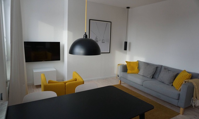 Braunlage Apartment | Apartment 'Muggelbude' with Mountain View, Shared Garden and Wi-Fi