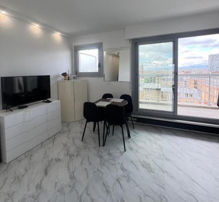 Quartier de Javel Apartment | Apartment My HOME Eiffel Tower View